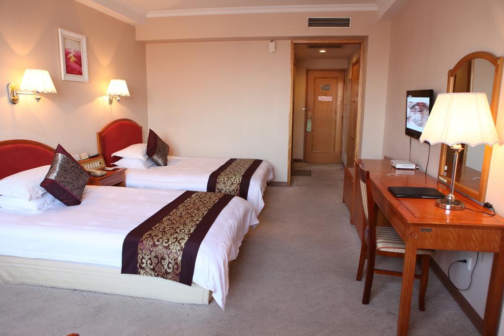 Tianhong Hotel Heze Екстериор снимка