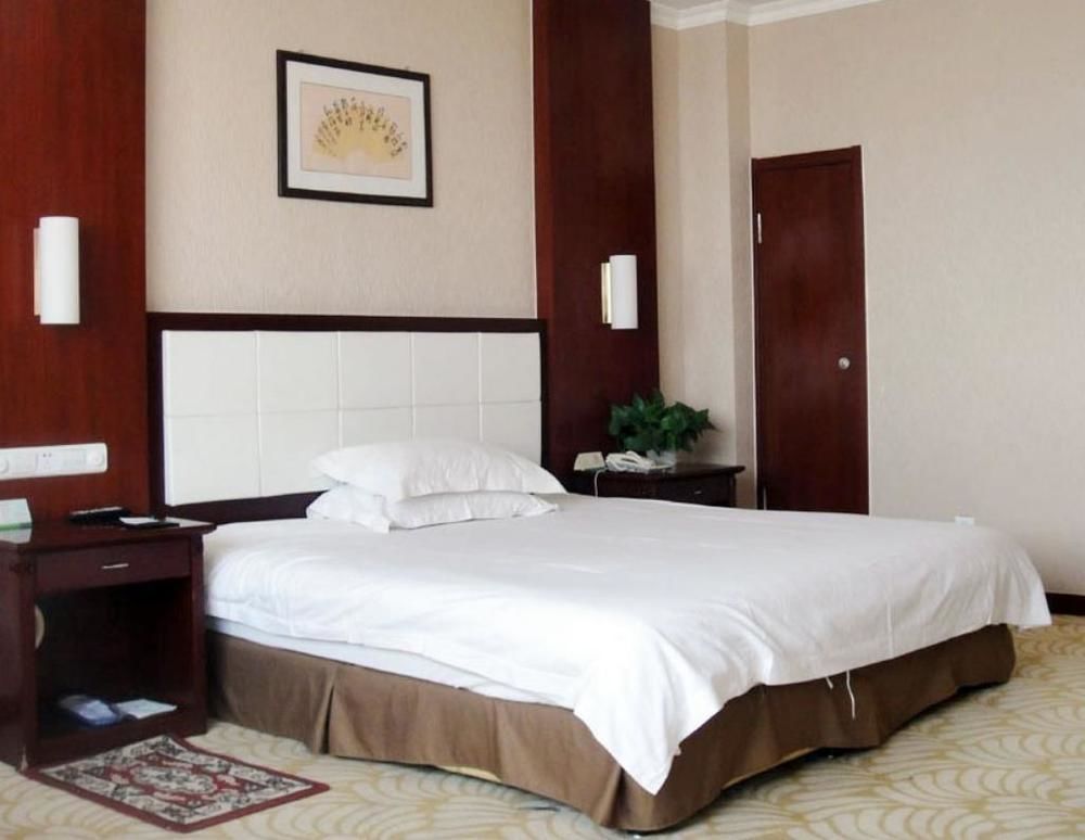 Tianhong Hotel Heze Екстериор снимка