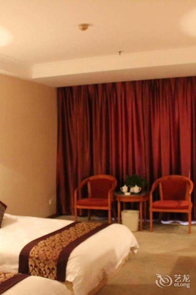 Tianhong Hotel Heze Екстериор снимка
