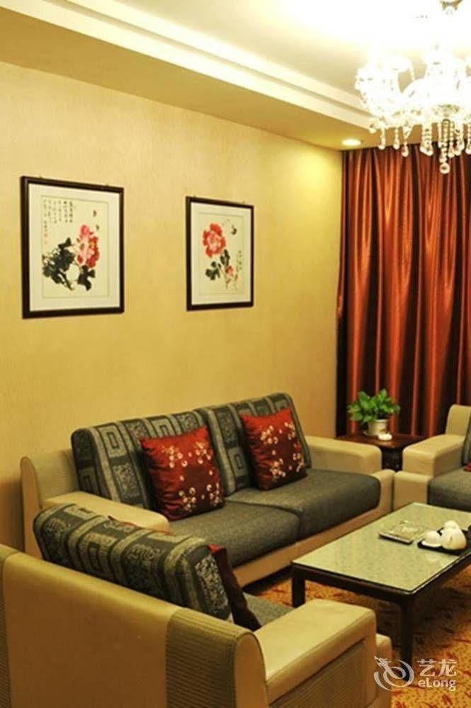 Tianhong Hotel Heze Екстериор снимка