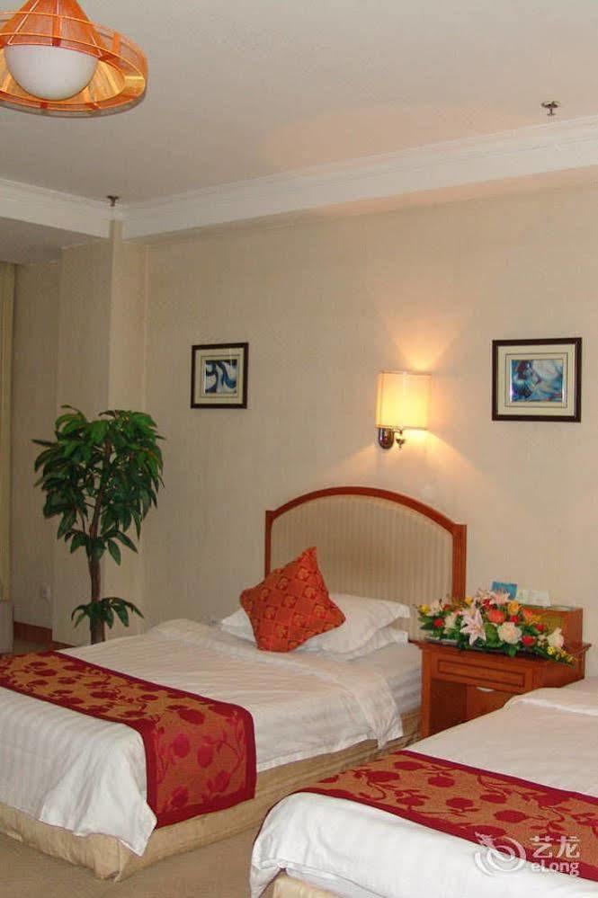 Tianhong Hotel Heze Екстериор снимка